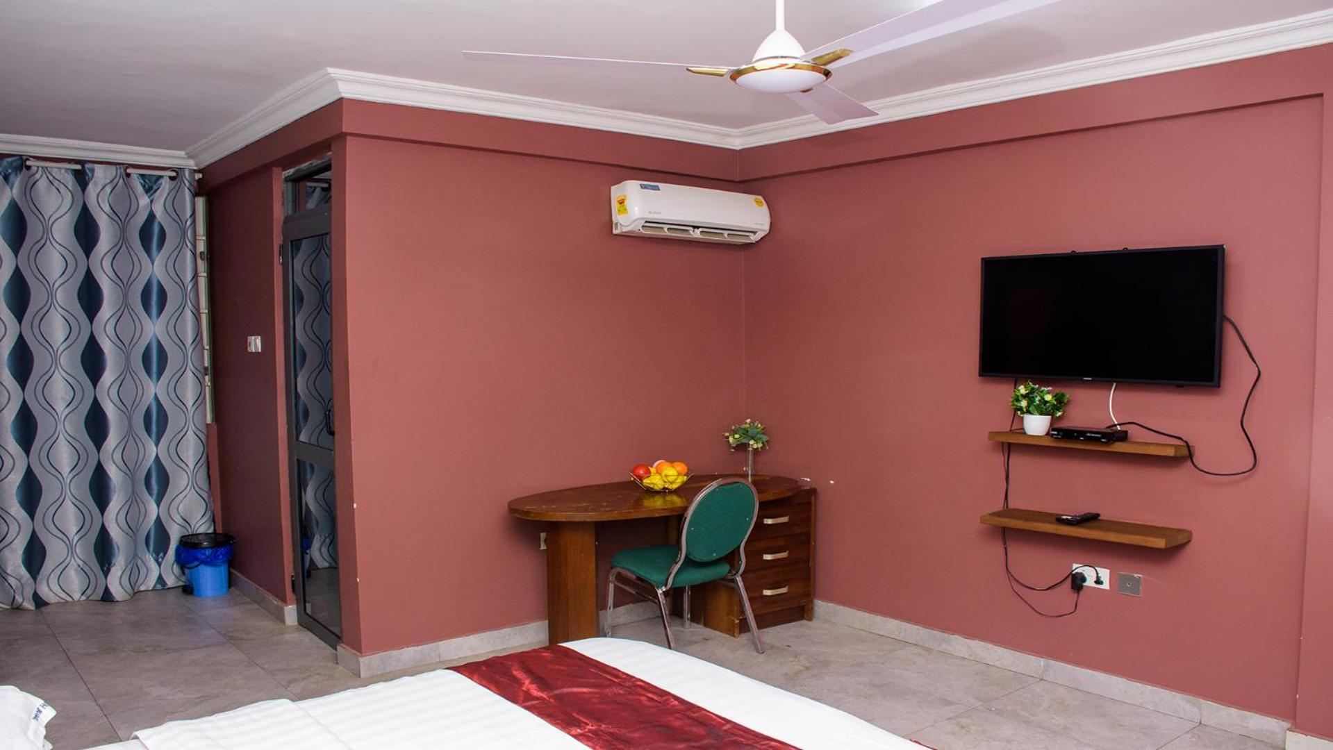 Triple Hill Hotel Weija Εξωτερικό φωτογραφία
