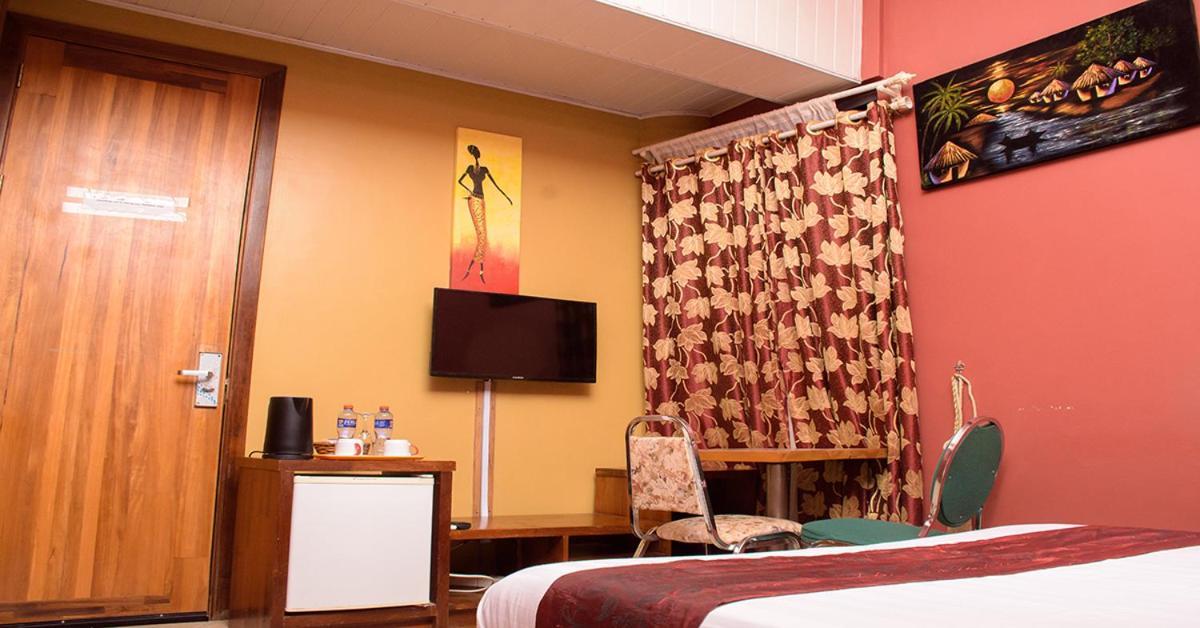 Triple Hill Hotel Weija Εξωτερικό φωτογραφία