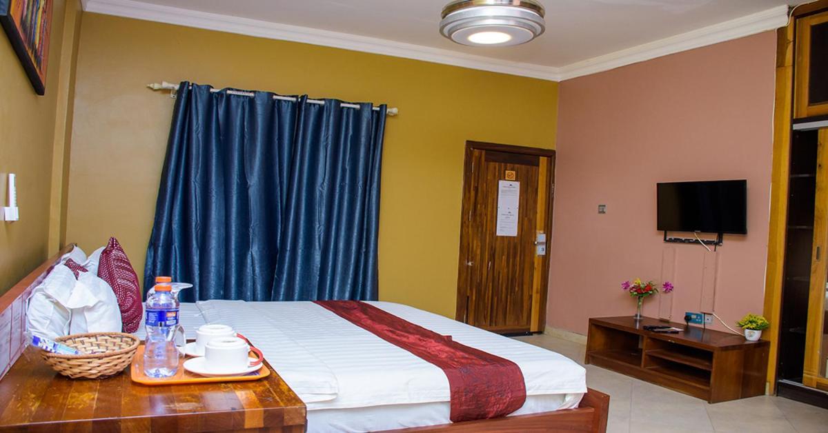 Triple Hill Hotel Weija Εξωτερικό φωτογραφία