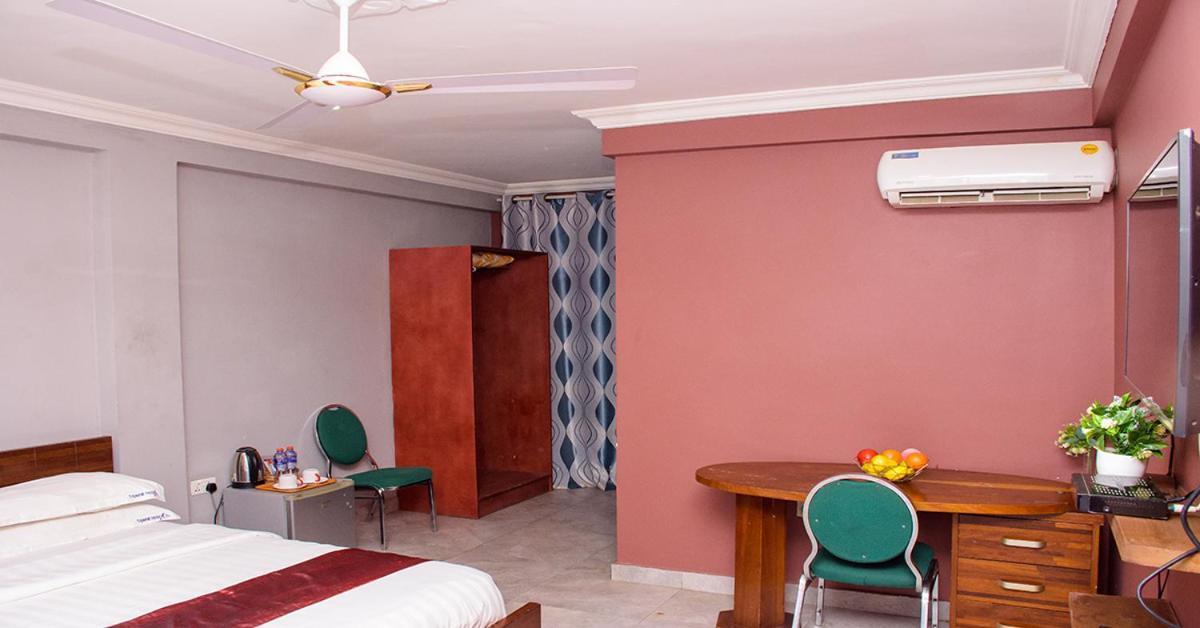 Triple Hill Hotel Weija Εξωτερικό φωτογραφία