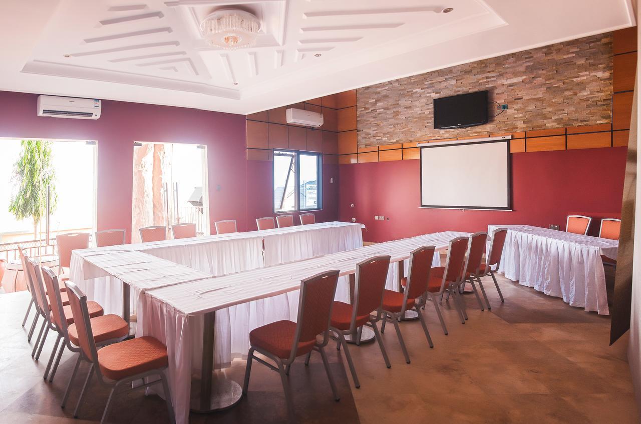 Triple Hill Hotel Weija Εξωτερικό φωτογραφία